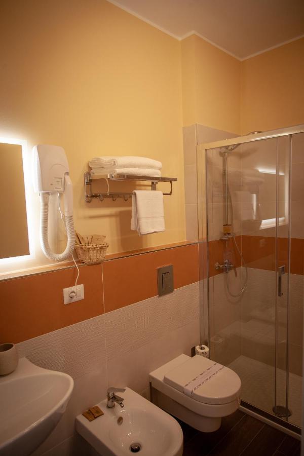 Al Centro Casa Vacanze Mistretta Bagian luar foto