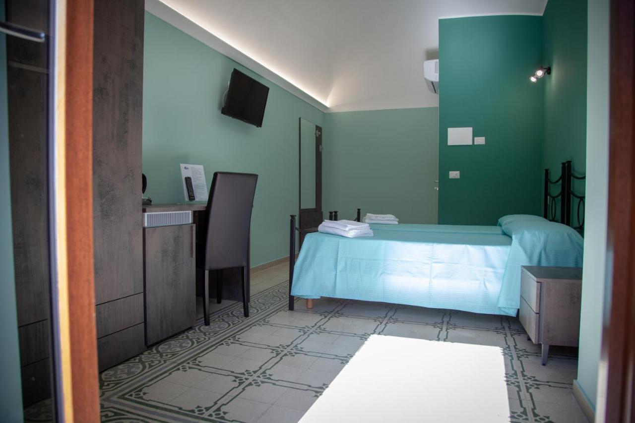 Al Centro Casa Vacanze Mistretta Bagian luar foto